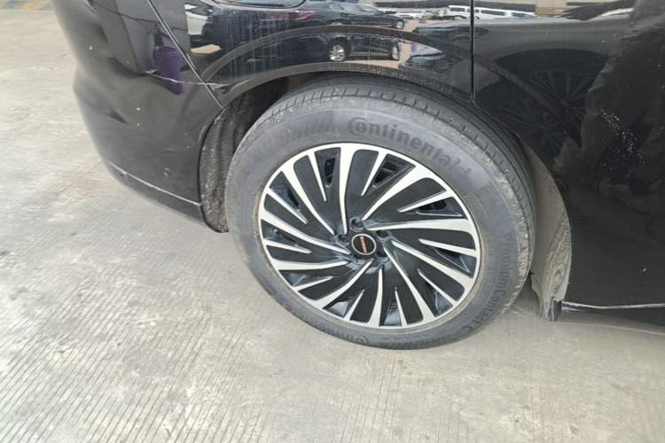 Used EXEED Star Era ET 2024 Extended-Range 240 Ultra All-Wheel Drive Exterior 5