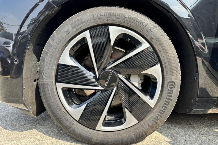 Used EXEED Star Era ET 2024 Range-Extended 200 Pro+ Exterior 8