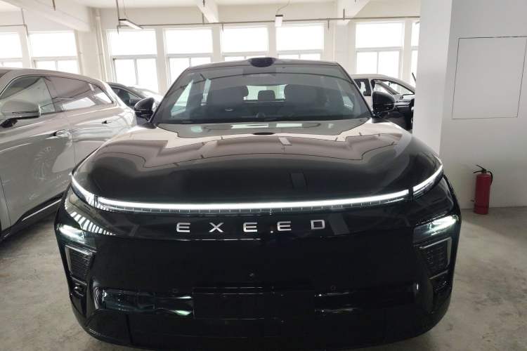Used EXEED Star Era ET 2024 Extended-Range 240 Ultra All-Wheel Drive Front