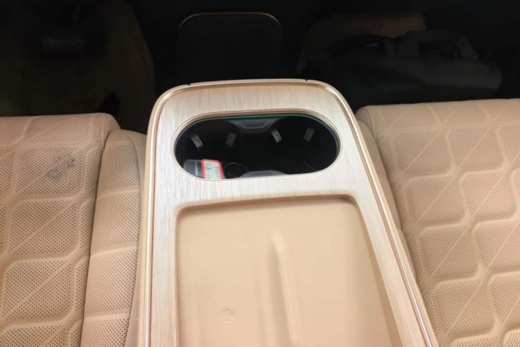 Used EXEED Star Era ET 2024 Range-Extended 200 Plus Gear Lever