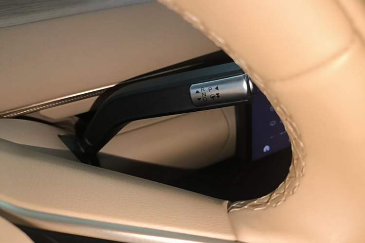 Used EXEED Star Era ET 2024 Range-Extended 200 Pro Gear Lever