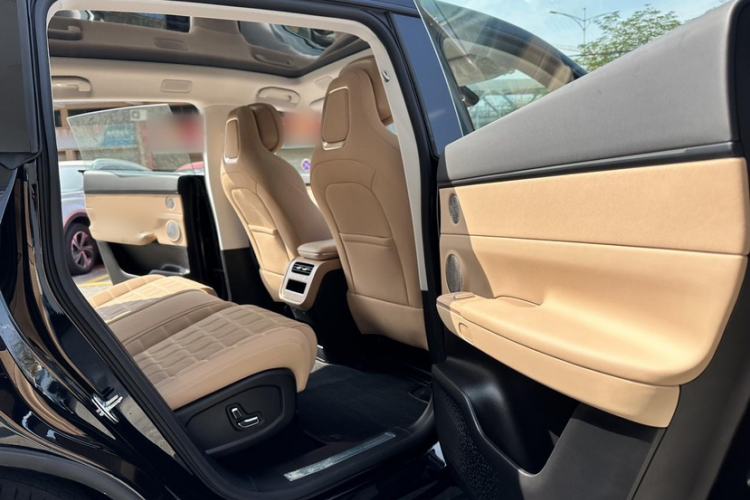 Used EXEED Star Era ET 2024 Range-Extended 200 Pro+ Interior 4