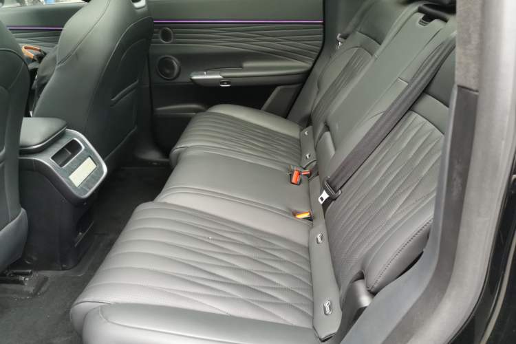 Used EXEED Star Era ET 2024 Extended-Range 240 Ultra All-Wheel Drive Interior 4