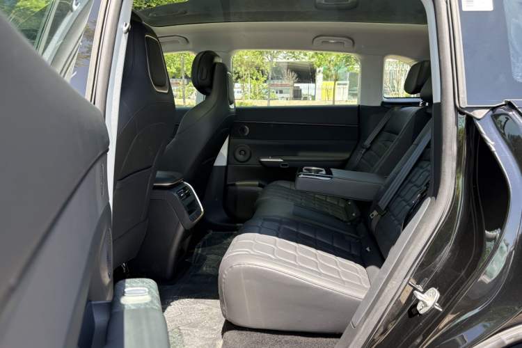 Used EXEED Star Era ET 2024 Range-Extended 200 Plus Interior 5