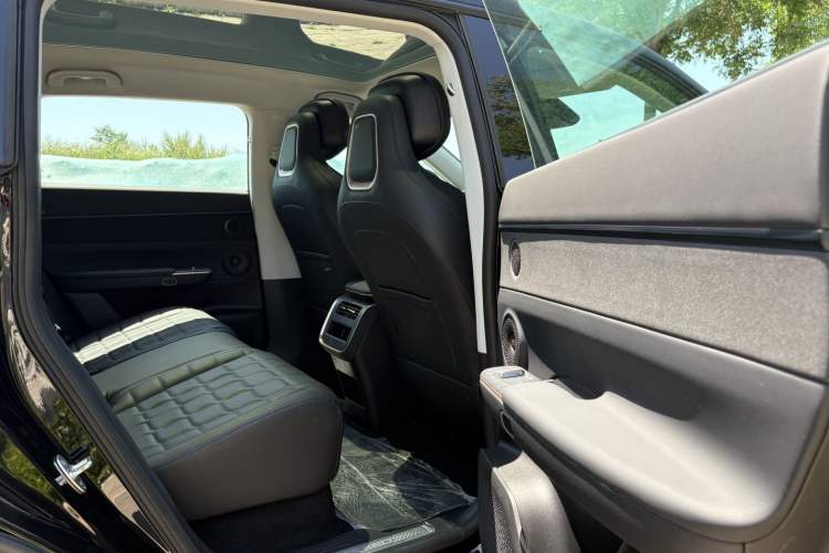Used EXEED Star Era ET 2024 Range-Extended 200 Plus Interior 6