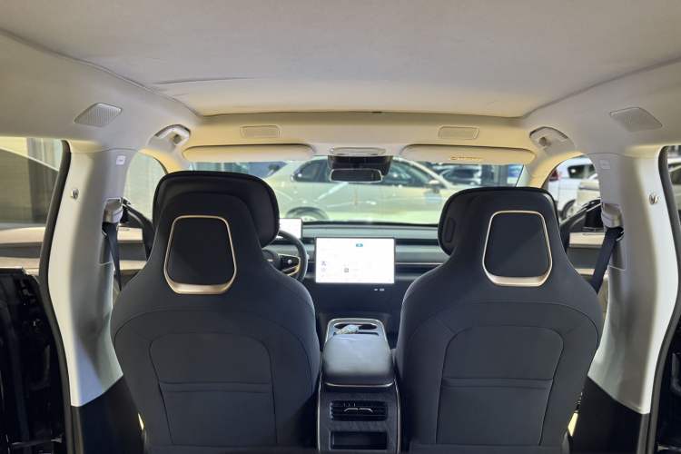 Used EXEED Star Era ET 2024 Range-Extended 200 Pro Interior 6