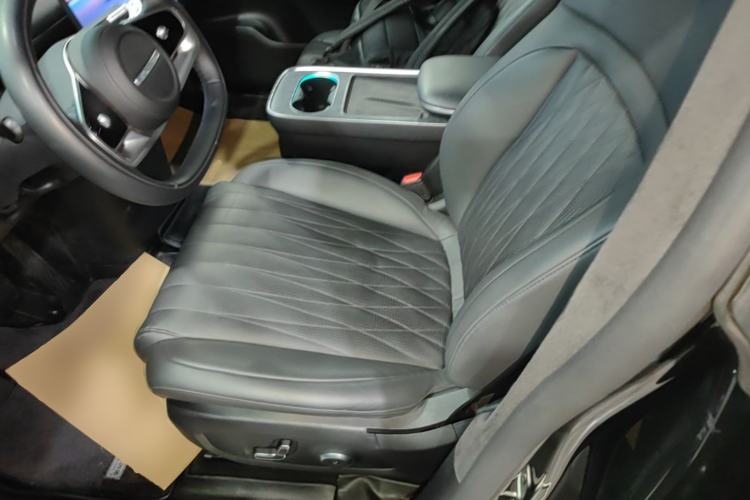 Used EXEED Star Era ET 2024 Extended-Range 240 Ultra All-Wheel Drive Left Front Seat