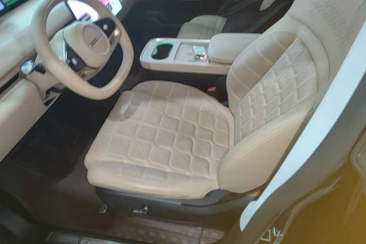 Used EXEED Star Era ET 2024 Range-Extended 200 Plus Left Front Seat