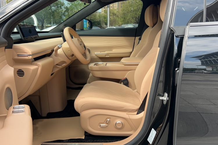 Used EXEED Star Era ET 2024 Extended-Range 240 Ultra All-Wheel Drive Left Front Seat