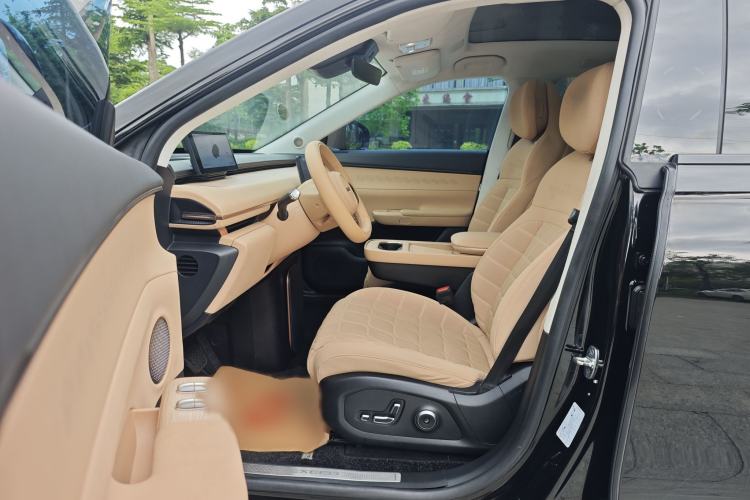 Used EXEED Star Era ET 2024 All-Electric 655 Ultra Left Front Seat