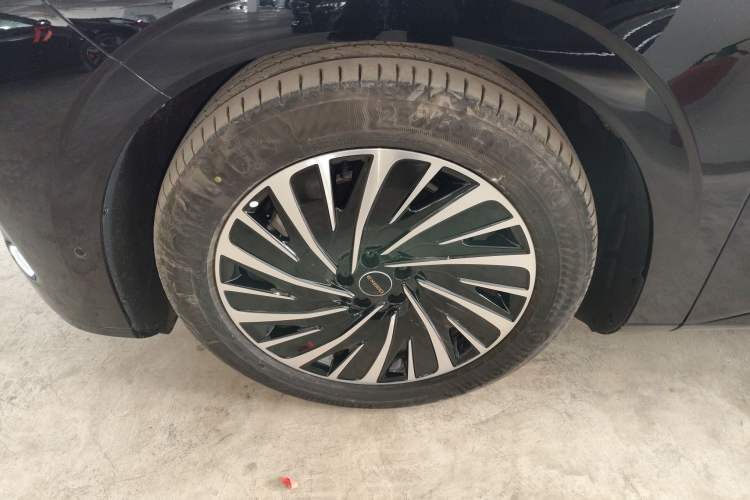 Used EXEED Star Era ET 2024 Extended-Range 240 Ultra All-Wheel Drive Left Front Wheel Hub