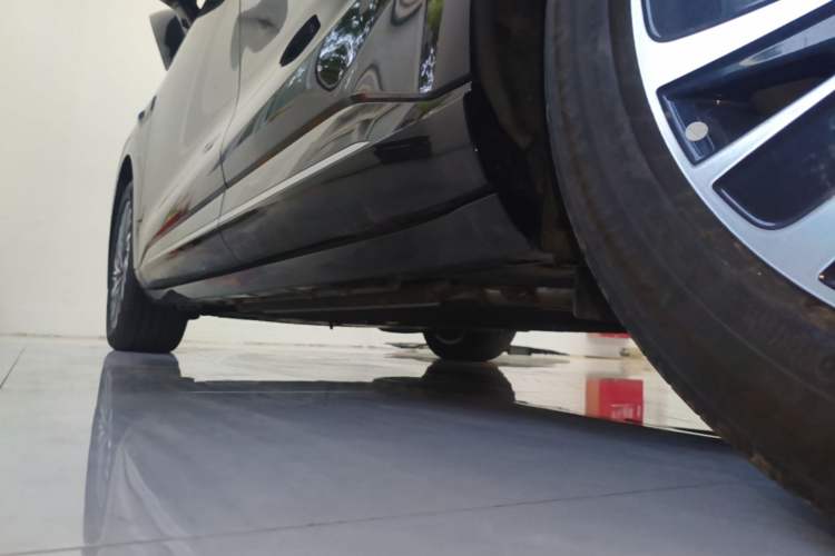 Used EXEED Star Era ET 2024 Extended-Range 240 Ultra All-Wheel Drive Left Side Sill