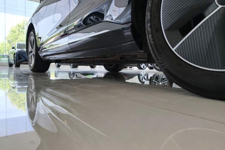 Used EXEED Star Era ET 2024 Range-Extended 200 Plus Left Side Sill