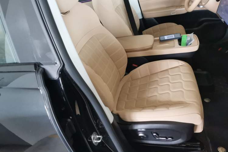 Used EXEED Star Era ET 2024 Range-Extended 200 Pro+ Right Front Seat