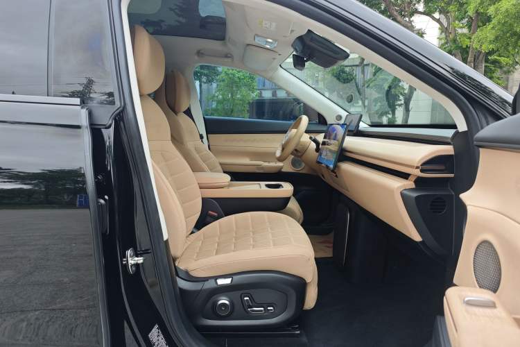 Used EXEED Star Era ET 2024 All-Electric 655 Ultra Right Front Seat