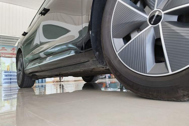 Used EXEED Star Era ET 2024 Range-Extended 200 Plus Right Side Sill