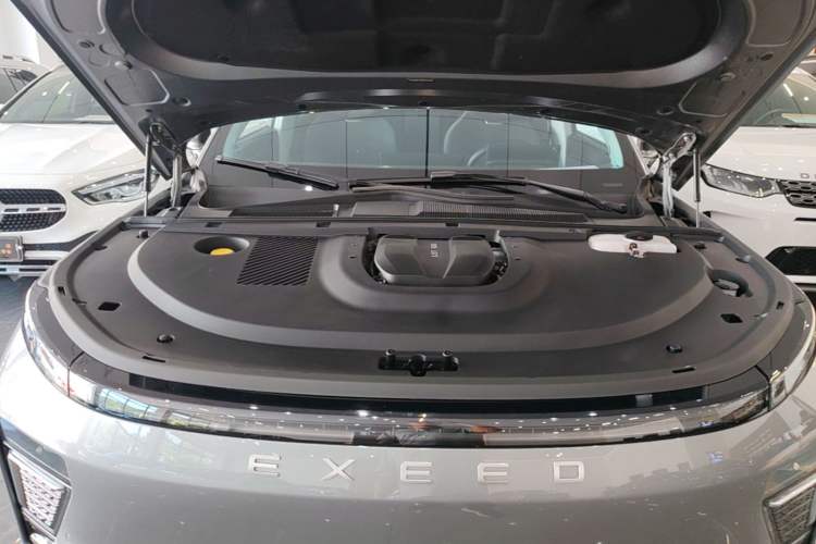 Used EXEED Star Era ET 2024 Range-Extended 200 Pro+ Engine Bay