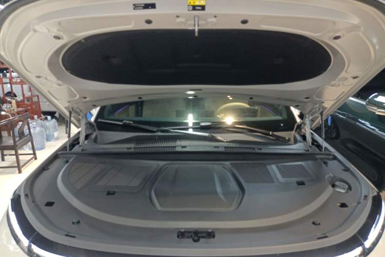 Used EXEED Star Era ET 2024 Extended-Range 240 Ultra All-Wheel Drive Engine Bay