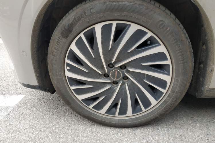 Used EXEED Star Era ET 2024 Extended-Range 240 Ultra All-Wheel Drive Exterior 4