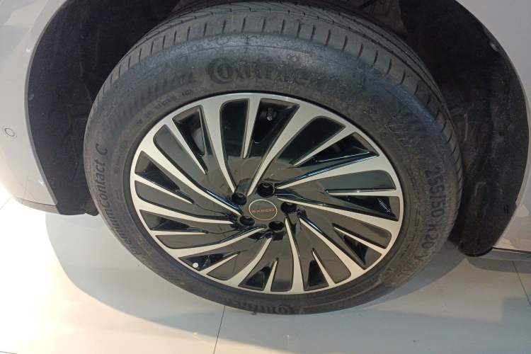 Used EXEED Star Era ET 2024 Extended-Range 240 Ultra All-Wheel Drive Exterior 7