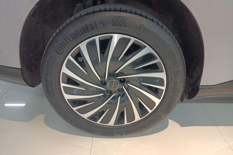 Used EXEED Star Era ET 2024 Extended-Range 240 Ultra All-Wheel Drive Exterior 8