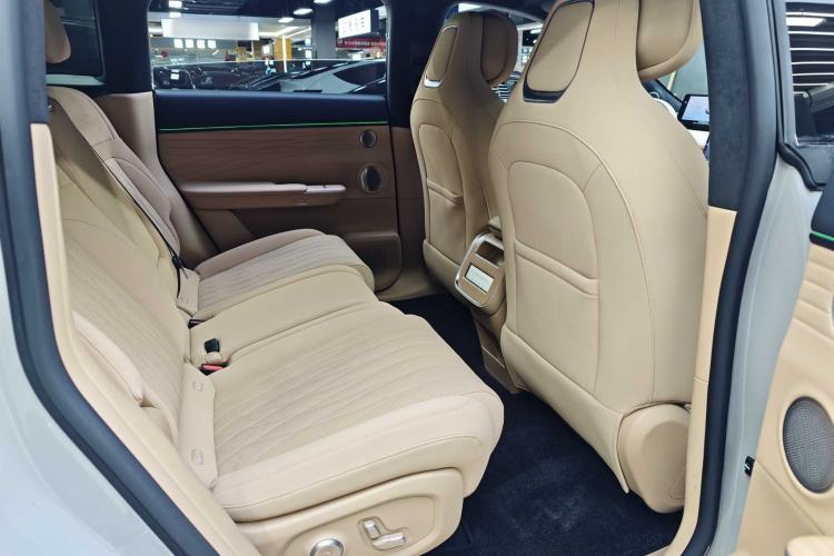 Used EXEED Star Era ET 2024 Extended-Range 240 Ultra All-Wheel Drive Interior 10