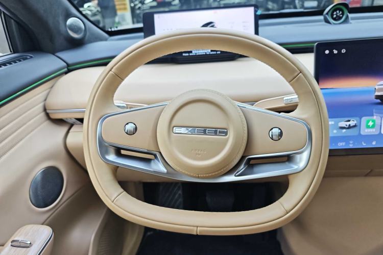 Used EXEED Star Era ET 2024 Extended-Range 240 Ultra All-Wheel Drive Interior 3