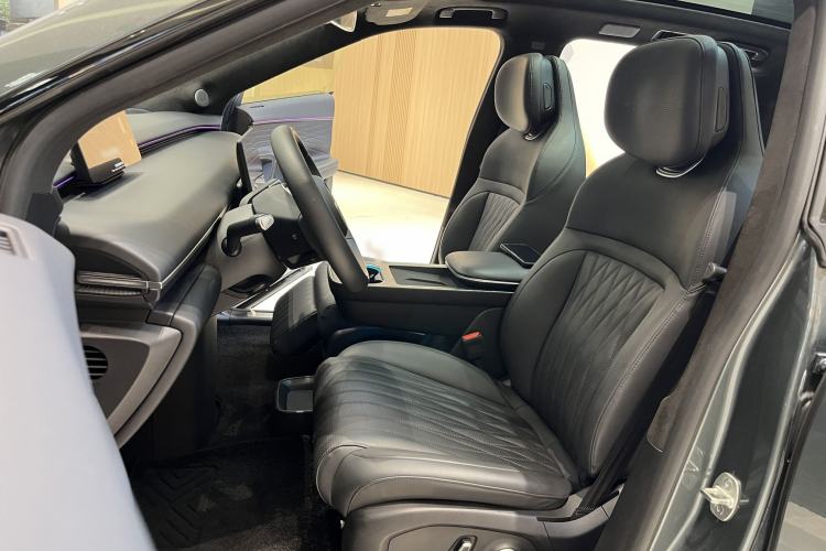 Used EXEED Star Era ET 2024 Extended-Range 240 Ultra All-Wheel Drive Interior 6