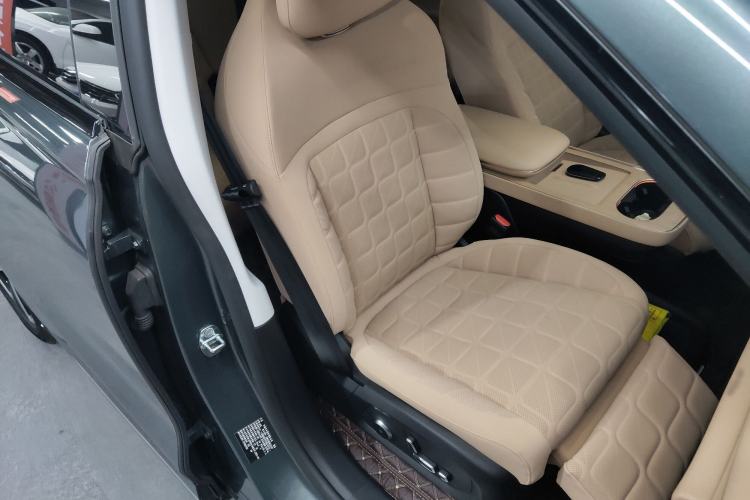 Used EXEED Star Era ET 2024 Range-Extended 200 Pro Interior 9