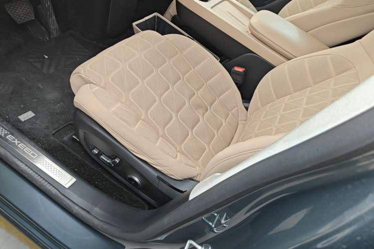 Used EXEED Star Era ET 2024 All-Electric 655 Ultra Left Front Seat
