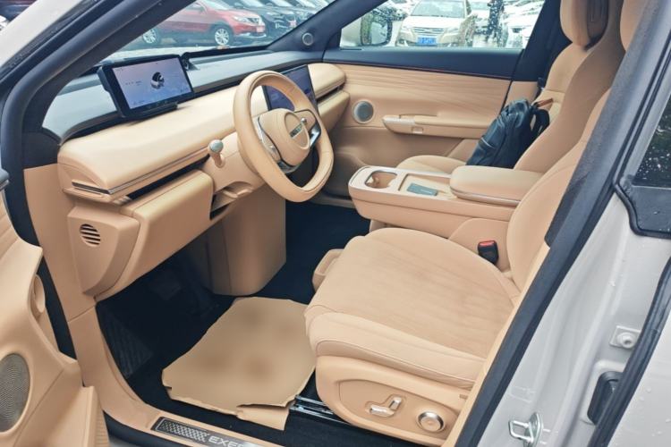 Used EXEED Star Era ET 2024 Extended-Range 240 Ultra All-Wheel Drive Left Front Seat
