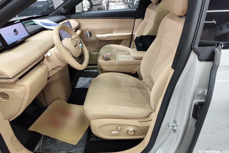 Used EXEED Star Era ET 2024 Extended-Range 240 Ultra All-Wheel Drive Left Front Seat
