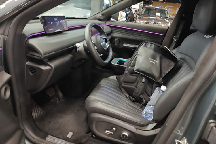 Used EXEED Star Era ET 2024 Extended-Range 240 Ultra All-Wheel Drive Left Front Seat