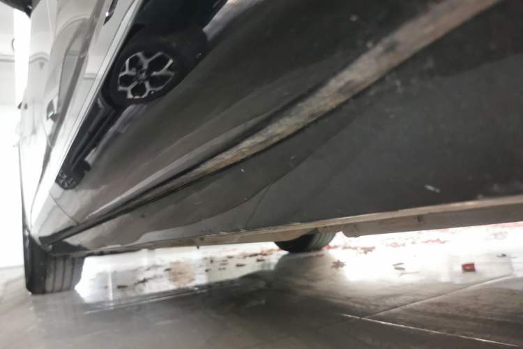 Used EXEED Star Era ET 2024 Extended-Range 240 Ultra All-Wheel Drive Left Side Sill
