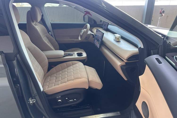 Used EXEED Star Era ET 2024 Range-Extended 200 Pro+ Right Front Seat