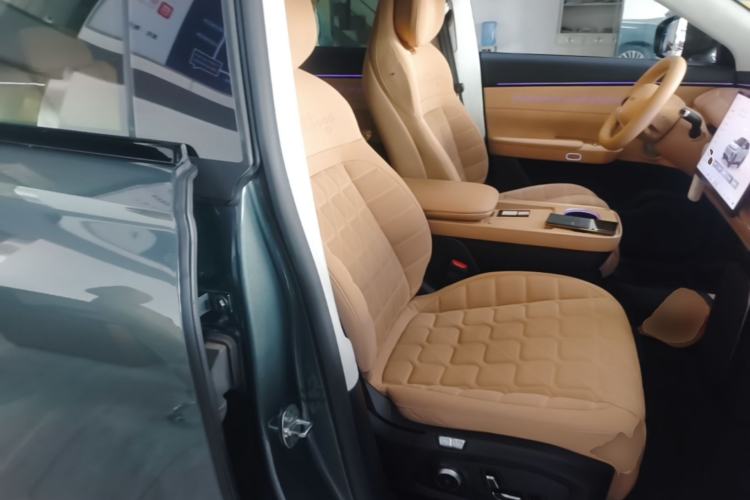 Used EXEED Star Era ET 2024 All-Electric 655 Ultra Right Front Seat