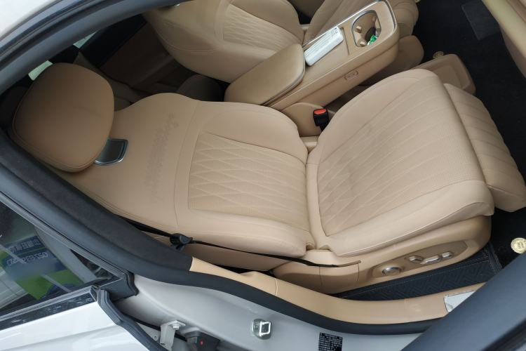 Used EXEED Star Era ET 2024 Extended-Range 240 Ultra All-Wheel Drive Right Front Seat