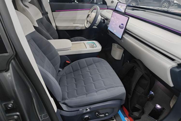 Used EXEED Star Era ET 2024 All-Electric 655 Ultra Right Front Seat