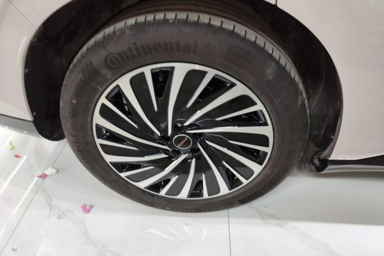 Used EXEED Star Era ET 2024 Extended-Range 240 Ultra All-Wheel Drive Right Rear Wheel Hub