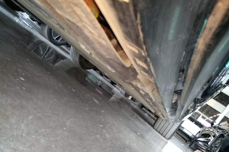 Used EXEED Star Era ET 2024 Extended-Range 240 Ultra All-Wheel Drive Right Side Sill