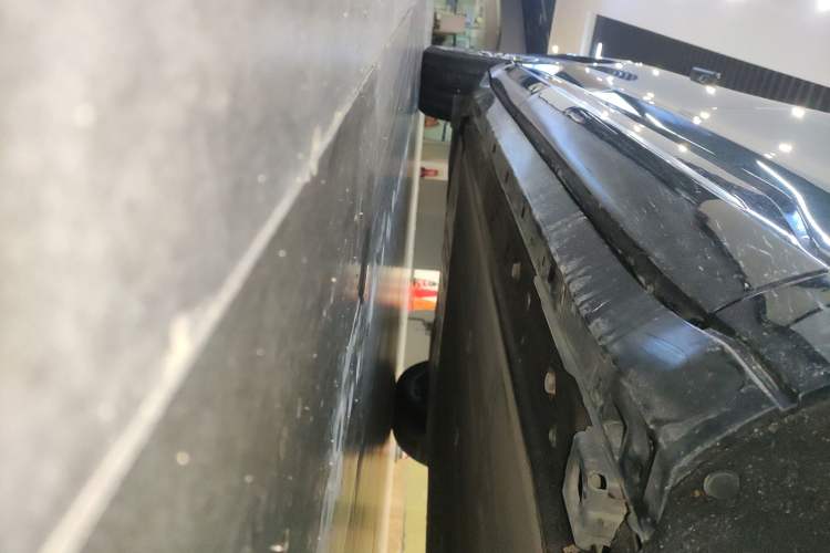 Used EXEED Star Era ET 2024 All-Electric 655 Ultra Right Side Sill