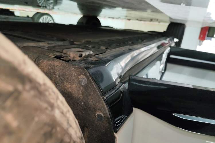 Used EXEED Star Era ET 2024 Extended-Range 240 Ultra All-Wheel Drive Right Side Sill