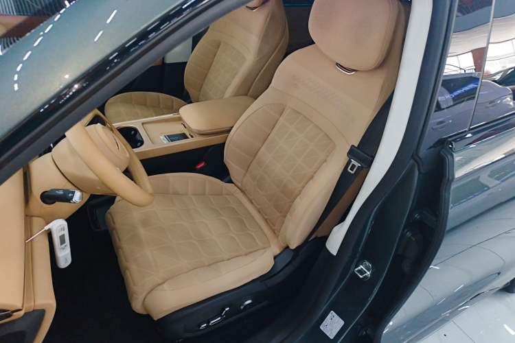 Used EXEED Star Era ET 2024 All-Electric 655 Ultra Left Front Seat