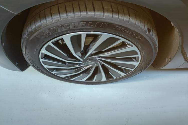 Used EXEED Star Era ET 2024 All-Electric 655 Ultra Left Front Wheel Hub