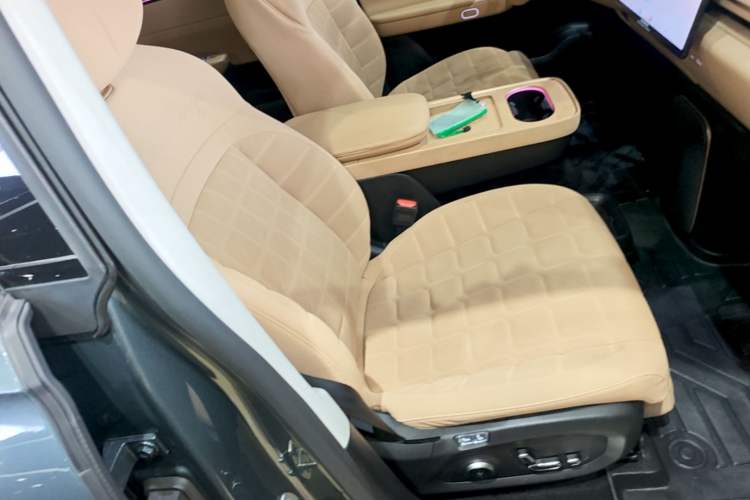 Used EXEED Star Era ET 2024 Range-Extended 200 Pro Right Front Seat