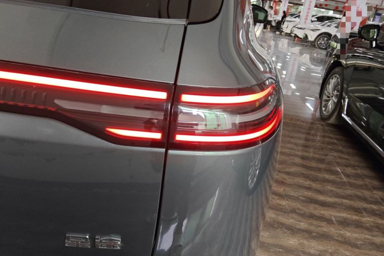 Used EXEED Star Era ET 2024 Pure Electric 625 Pro Urban Intelligent Driving Edition Right Rear Taillight
