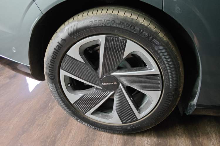 Used EXEED Star Era ET 2024 Pure Electric 625 Pro Urban Intelligent Driving Edition Right Rear Wheel Hub