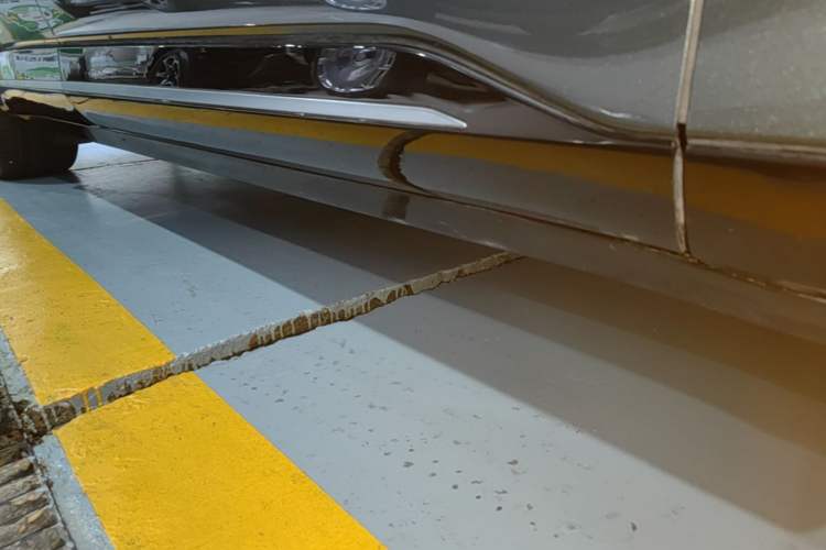 Used EXEED Star Era ET 2024 All-Electric 655 Ultra Right Side Sill