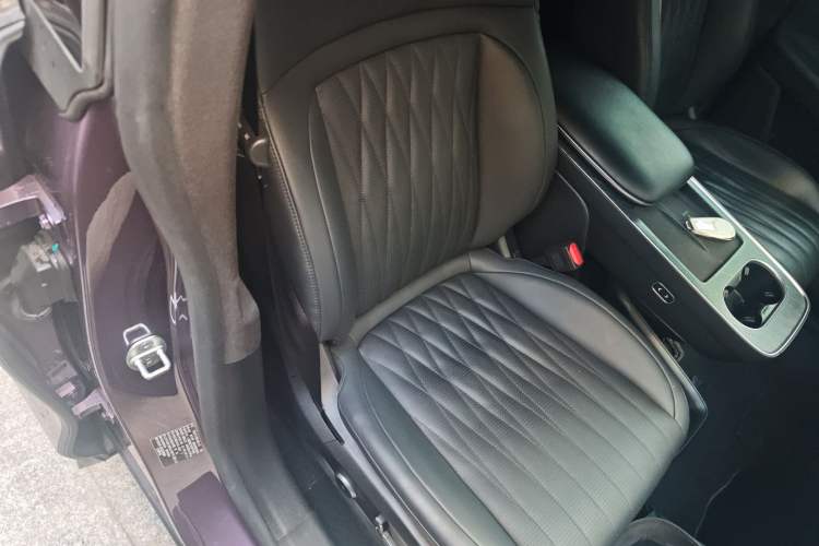 Used EXEED Star Era ET 2024 Extended-Range 240 Ultra All-Wheel Drive Right Front Seat