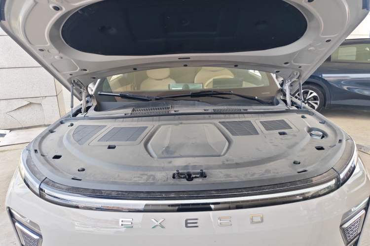 Used EXEED Star Era ET 2024 Extended-Range 240 Ultra All-Wheel Drive Engine Bay